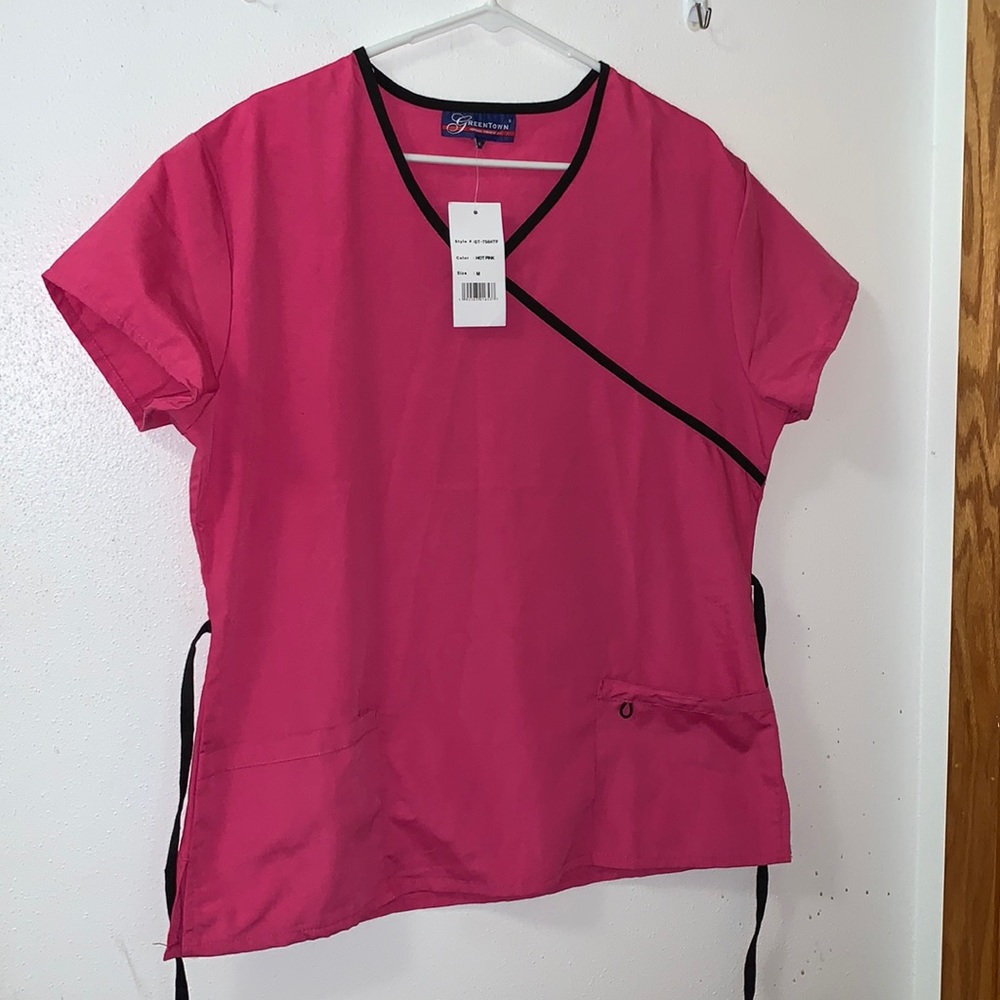 ❤️⭐️5 for 25⭐️NWT size M hot pink scrub top